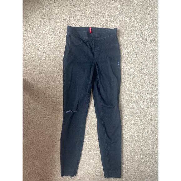 EUC Spanx Distressed Denim Skinny Pant Jeans Rip Black Medium - Picture 4 of 10